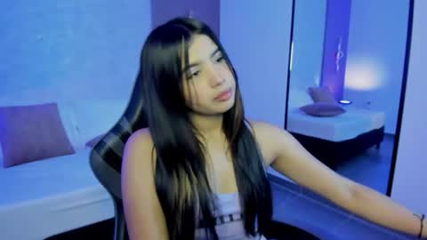 Sheila online show from August 6, 3:49 am