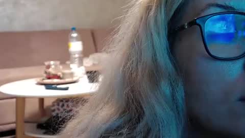 Megan online show from August 8, 6:30 pm