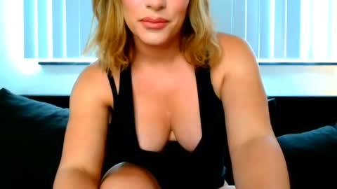 Megan Cox online show from September 3, 1:14 pm