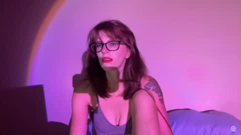 Meg online show from September 6, 5:13 am
