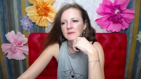 MeganPirs online show from August 12, 7:33 am