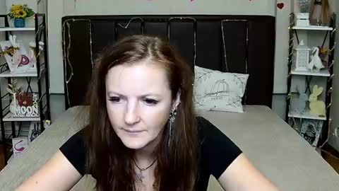 MeganPirs online show from August 14, 9:29 pm
