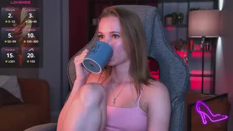 megan online show from August 5, 12:30 am
