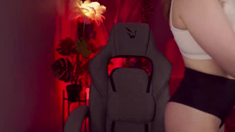 megan online show from August 12, 6:10 pm