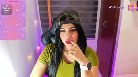 MEGAN  online show from August 3, 10:39 pm