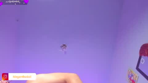 Meghan the doll online show from August 10, 10:33 pm