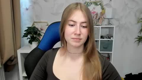 Megan online show from August 6, 5:50 am