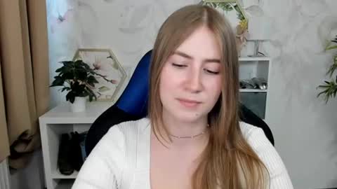 Megan online show from August 10, 2:51 pm