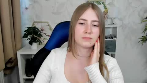 Megan online show from August 10, 4:19 pm