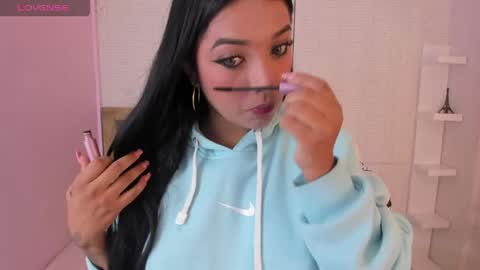 M E G A N  online show from May 26, 3:29 am
