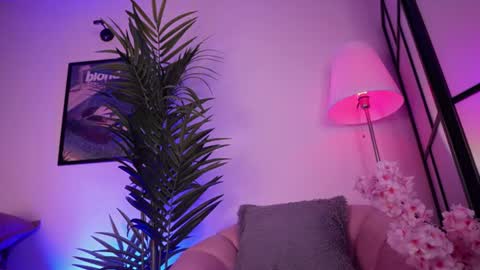 megga_bluee online show from July 30, 3:03 am