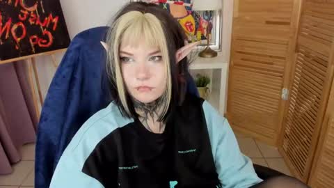 mekurisu online show from August 11, 6:15 am