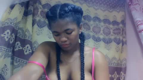 melancee online show from August 11, 9:39 pm