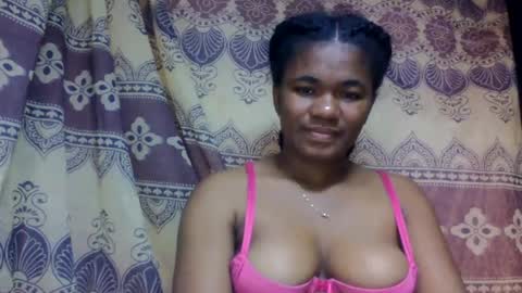 melancee online show from August 12, 10:06 am