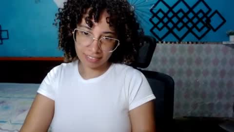 melani online show from July 23, 2:52 pm