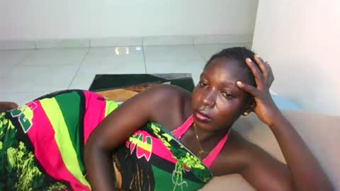 melanie_bae1 online show from August 14, 9:35 am
