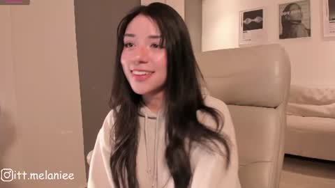 Melanie online show from June 27, 2:04 am