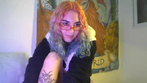 Melanie online show from August 4, 8:55 am