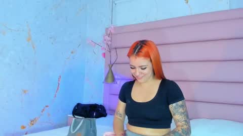 Melanie Roux online show from May 17, 2:56 am