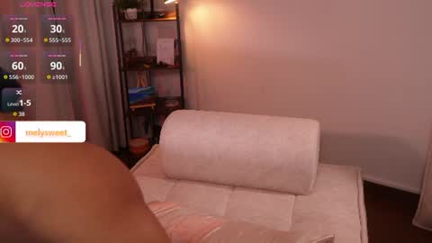 Melanie online show from July 13, 1:29 pm