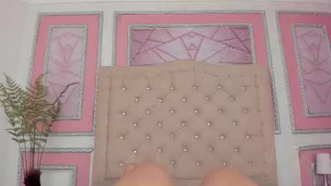 melany online show from August 8, 3:01 pm