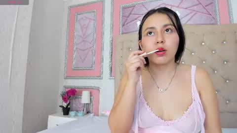 melany online show from August 9, 8:26 am