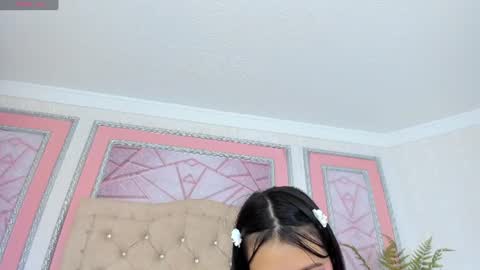 melany online show from August 9, 9:32 am