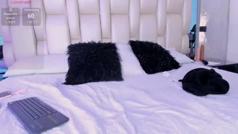 melany_hoffman online show from April 5, 7:38 am