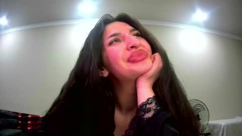 melena_caramel online show from May 21, 8:10 pm
