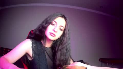 melena_caramel online show from May 25, 7:15 pm
