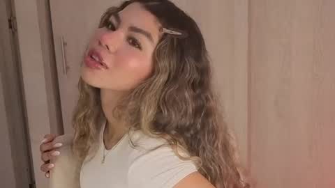 melina_ferrer1 online show from August 8, 1:44 pm