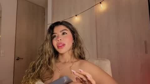 melina_ferrer1 online show from August 13, 1:47 pm