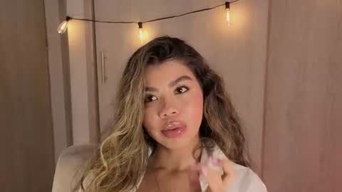 melina_ferrer1 online show from August 14, 3:37 pm