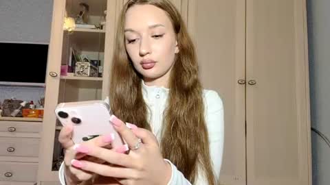 melinamayo online show from August 9, 5:03 pm