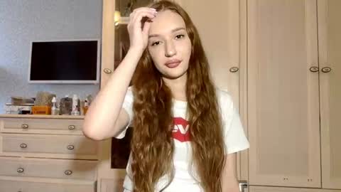 melinamayo online show from August 11, 3:36 pm