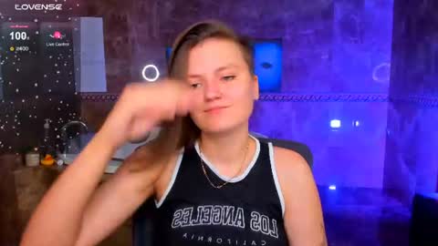 Melinda online show from August 6, 1:48 am