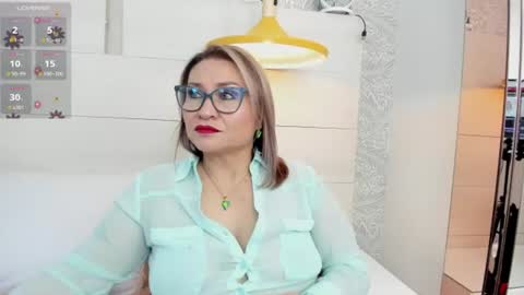 melinna_sins online show from August 12, 3:36 pm