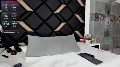     online show from August 15, 2:32 pm