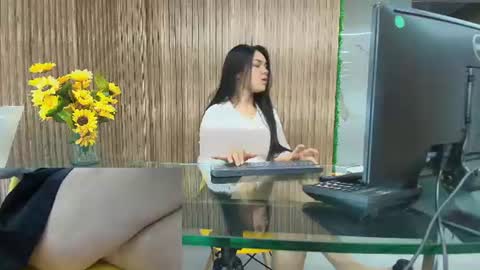 melissa___saenz online show from August 6, 4:28 pm