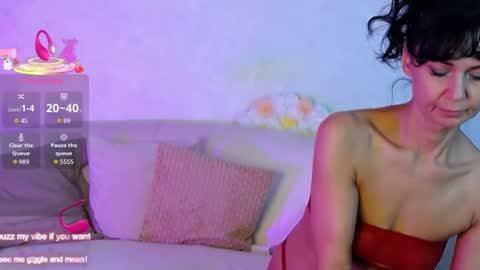 Hot Milf Melissa  ONLINE TueWeThFraSatSan - 9pm - 6amUTC3 online show from August 4, 10:40 pm