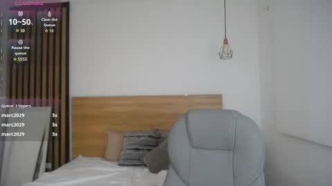 melissa_lenox online show from August 10, 11:28 pm
