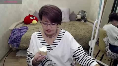 Sofia online show from August 6, 7:35 pm