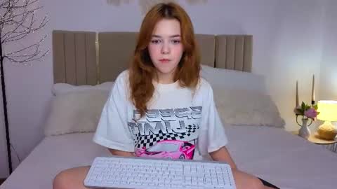 Melissa online show from August 7, 1:38 am
