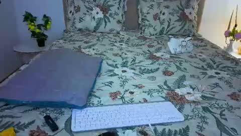 Melissa online show from August 12, 9:17 pm