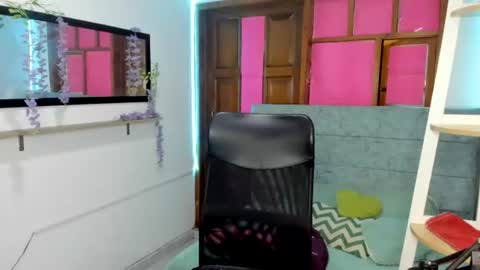 melissa_thomson_ online show from August 11, 3:41 am