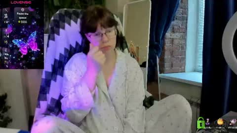 Melissa online show from August 9, 4:02 am
