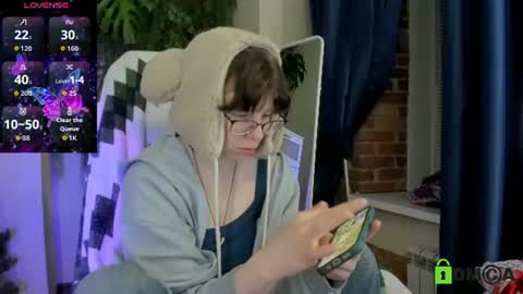 Melissa online show from August 14, 11:19 pm