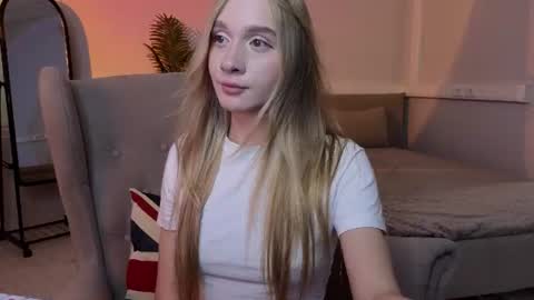 Milissa online show from August 11, 8:11 pm