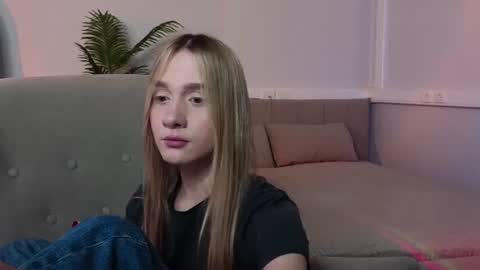 Milissa online show from August 12, 10:45 pm
