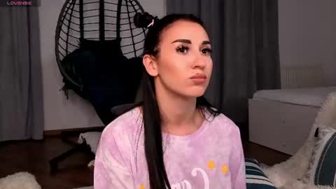 melissande online show from August 12, 4:37 am
